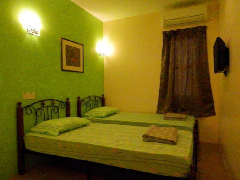 Travellers Planet Hotel & Guesthouse Malacca Exterior foto